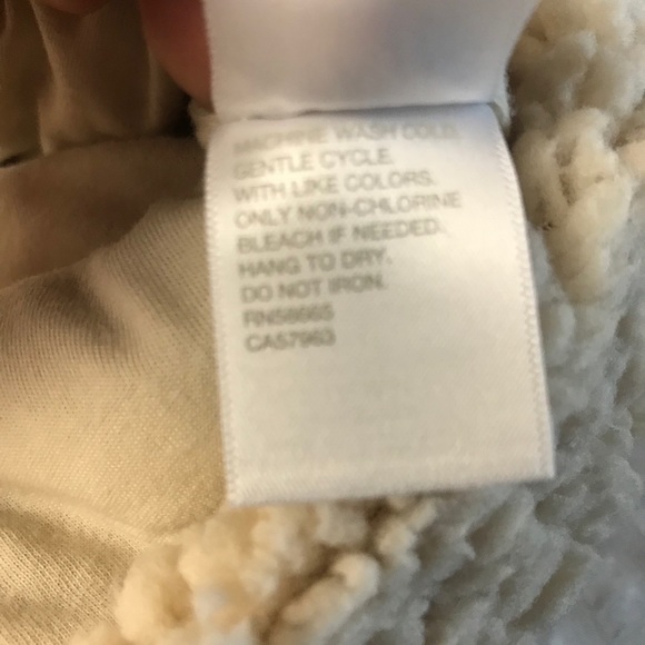 ZELLA Cassie Rainy Day Faux Fur Shearling Hoodie Small - Picture 6 of 10